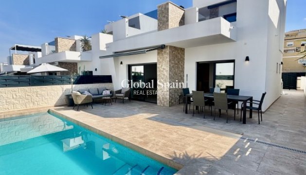 VILLA - Wiederverkauf - BENIJÓFAR -
                Costa Blanca