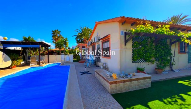 VILLA - Wiederverkauf - CABO ROIG -
                Costa Blanca