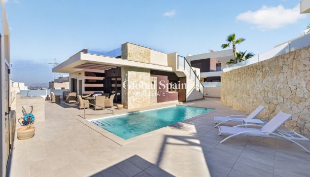 VILLA - Wiederverkauf - CIUDAD QUESADA -
                Alicante