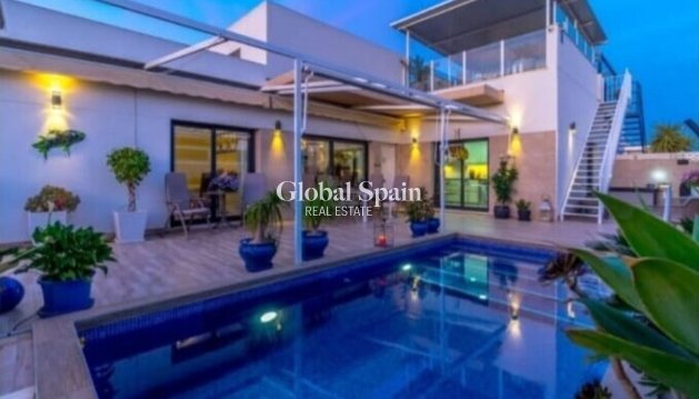 VILLA - Wiederverkauf - DAYA NUEVA -
                Costa Blanca