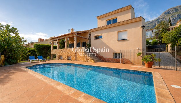 VILLA - Wiederverkauf - DENIA -
                Montgó