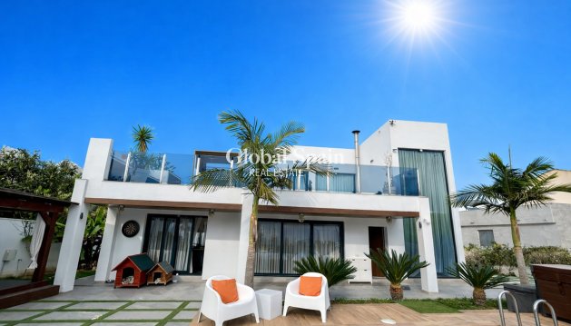 VILLA - Wiederverkauf - LOS BALCONES - LOS ALTOS -
                Costa Blanca