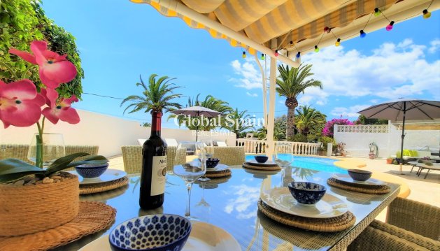 VILLA - Wiederverkauf - MORAIRA_TEULADA -
                center