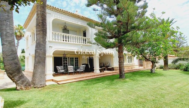 VILLA - Wiederverkauf - ORIHUELA COSTA -
                CABO ROIG