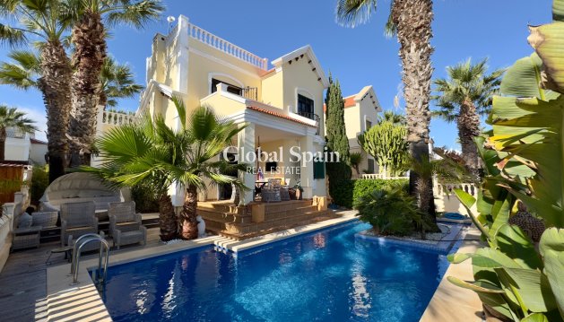 VILLA - Wiederverkauf - ORIHUELA COSTA -
                Costa Blanca