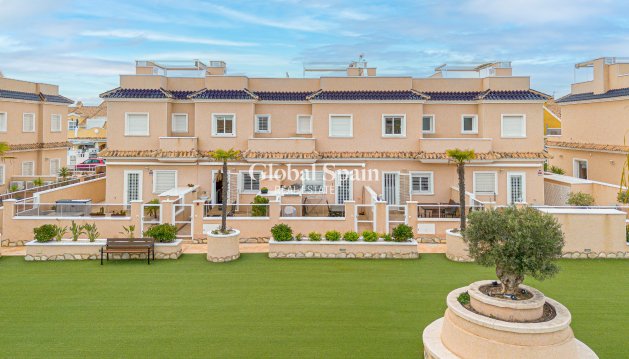 VILLA - Wiederverkauf - ORIHUELA COSTA -
                Costa Blanca