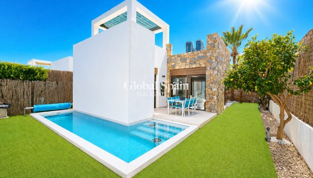 VILLA - Wiederverkauf - ORIHUELA COSTA -
                Costa Blanca
