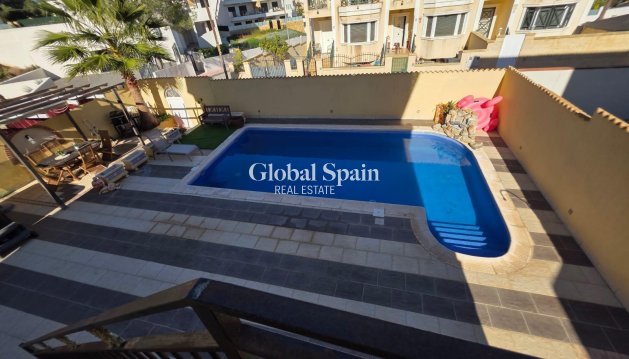 VILLA - Wiederverkauf - ORIHUELA COSTA -
                VILLAMARTÍN