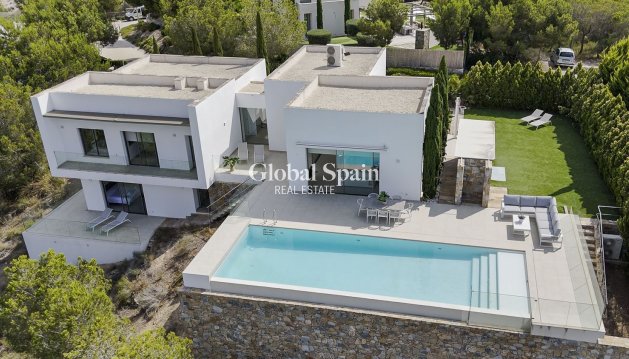 VILLA - Wiederverkauf - ORIHUELA -
                LAS COLINAS GOLF RESORT