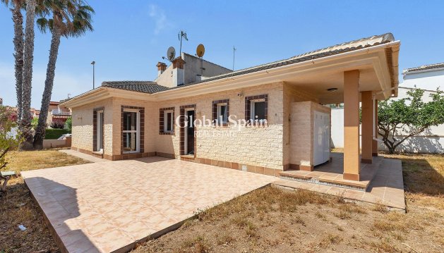 Villa - Wiederverkauf -
                PILAR DE LA HORADADA - HOP-55392