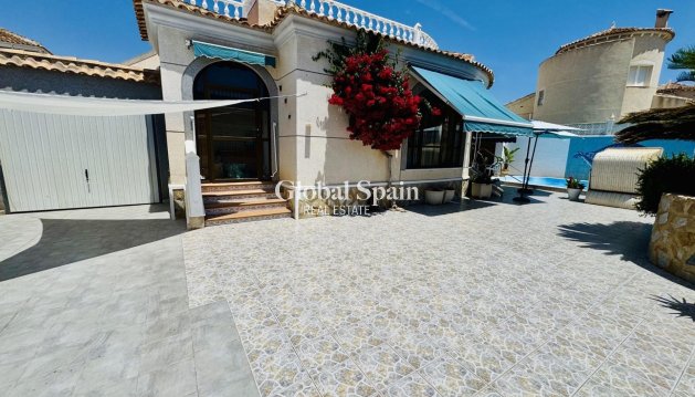 VILLA - Wiederverkauf - TORREVIEJA -
                La Siesta - El Salado - Torreta