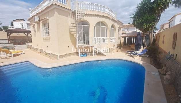 VILLA - Wiederverkauf - VILLAMARTÍN -
                Costa Blanca