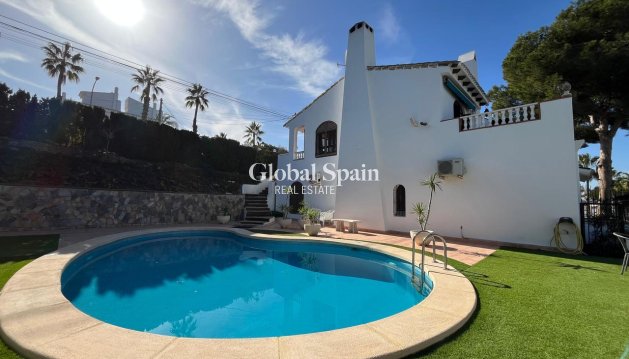 VILLA - Wiederverkauf - VILLAMARTÍN -
                Costa Blanca