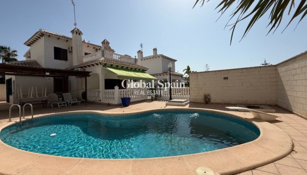 Vrijstaande_woning - Wederverkoop - ORIHUELA -
                Costa Blanca Sur