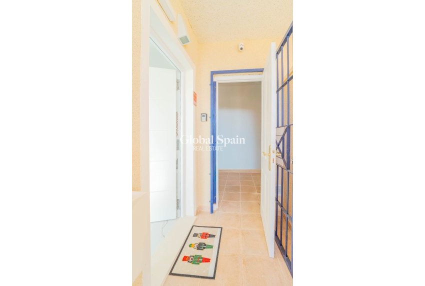 Wederverkoop - 1. Appartement / flat -
ORIHUELA COSTA - Playa Flamenca