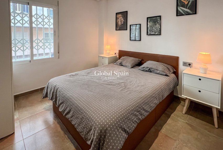 Wederverkoop - 1. Appartement / flat -
Playa del Cura - Torrevieja