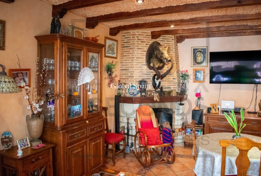 Wederverkoop - 2. Stadswoning -
GUARDAMAR DEL SEGURA - Guardamar pueblo