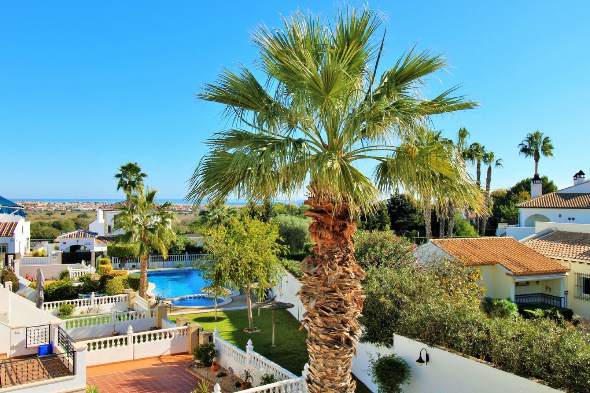 Wederverkoop - 2. Stadswoning -
ORIHUELA COSTA - VILLAMARTÍN