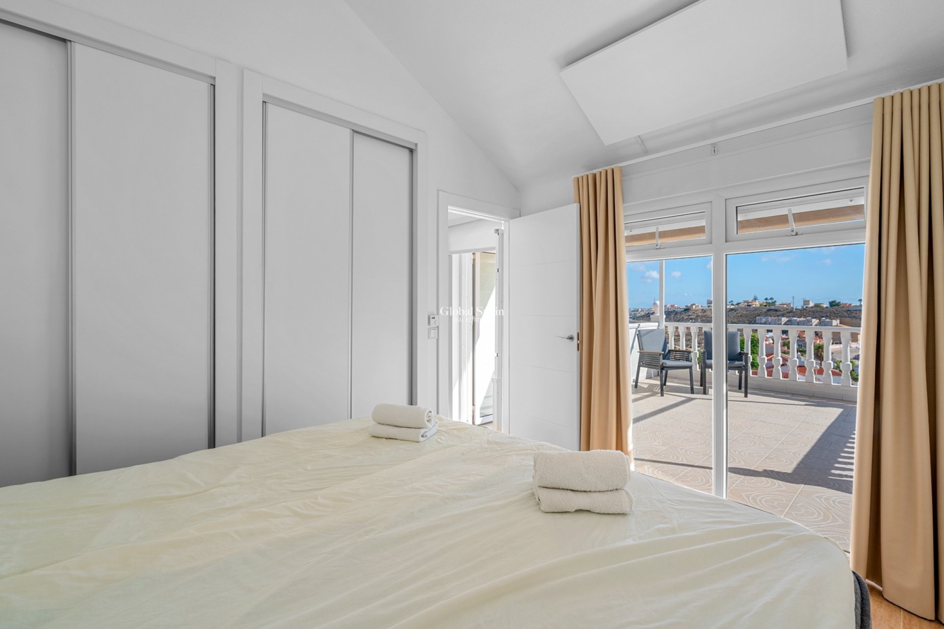 Wederverkoop - 3. Halfvrijstaande villa -
CIUDAD QUESADA - Costa Blanca South