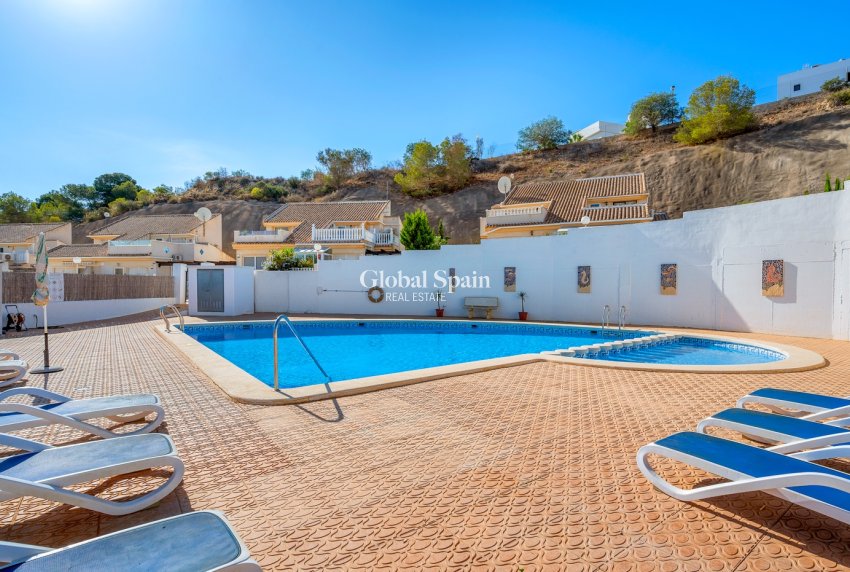 Wederverkoop - 3. Halfvrijstaande villa -
CIUDAD QUESADA - Costa Blanca South