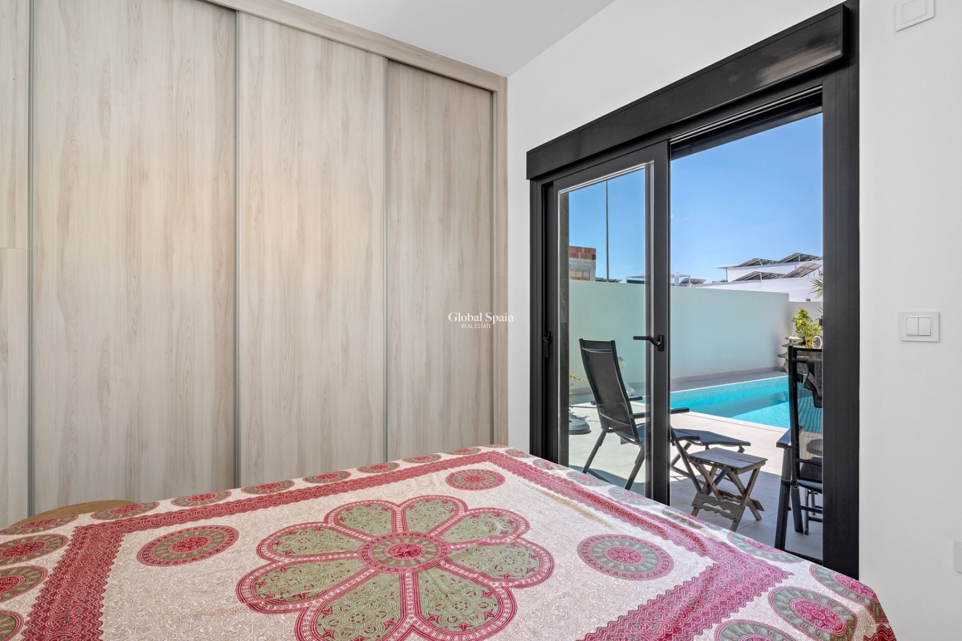 Wederverkoop - 6. Vrijstaande villa -
DAYA NUEVA - Costa Blanca South