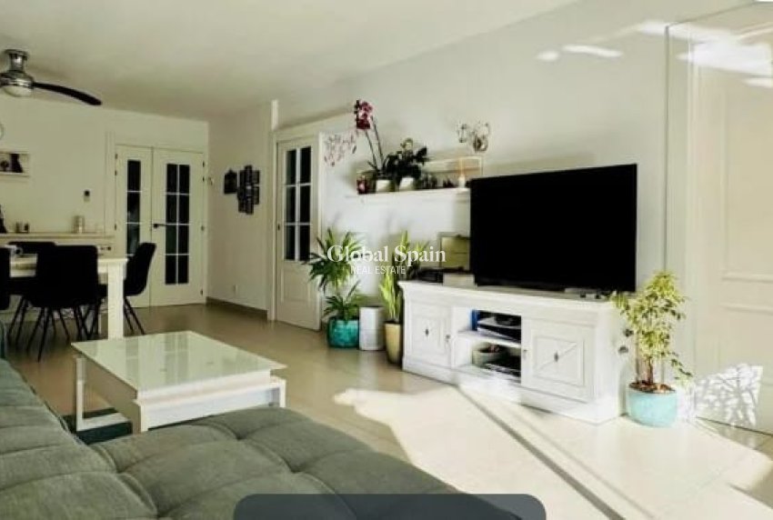 Wederverkoop - Apartment -
Cala Vinyes - Calvià