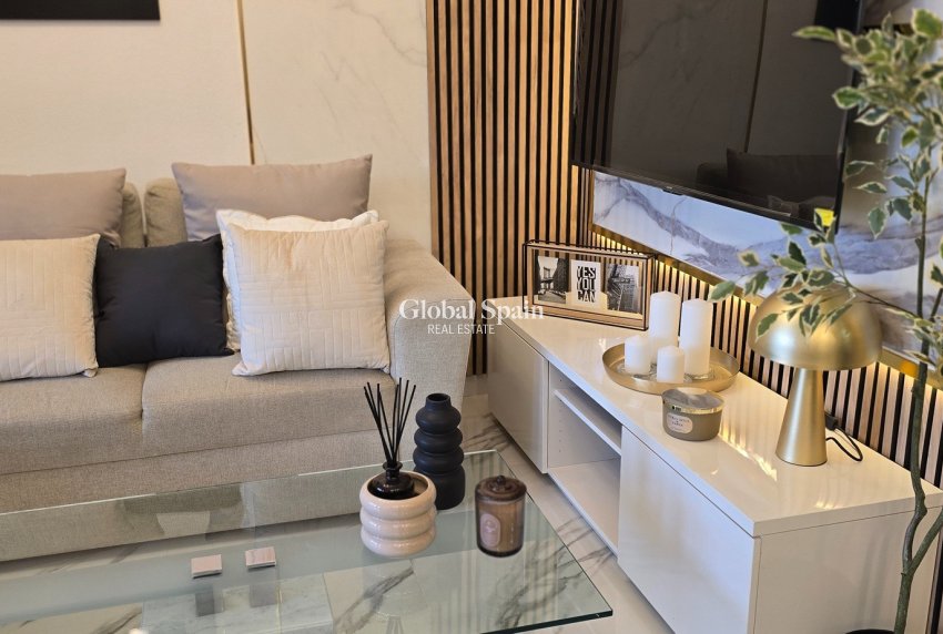 Wederverkoop - Apartment -
Sucina