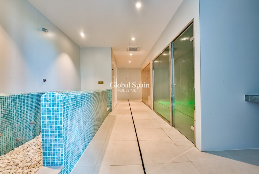 Wederverkoop - APPARTEMENT -
ALFAZ DEL PI - Albir