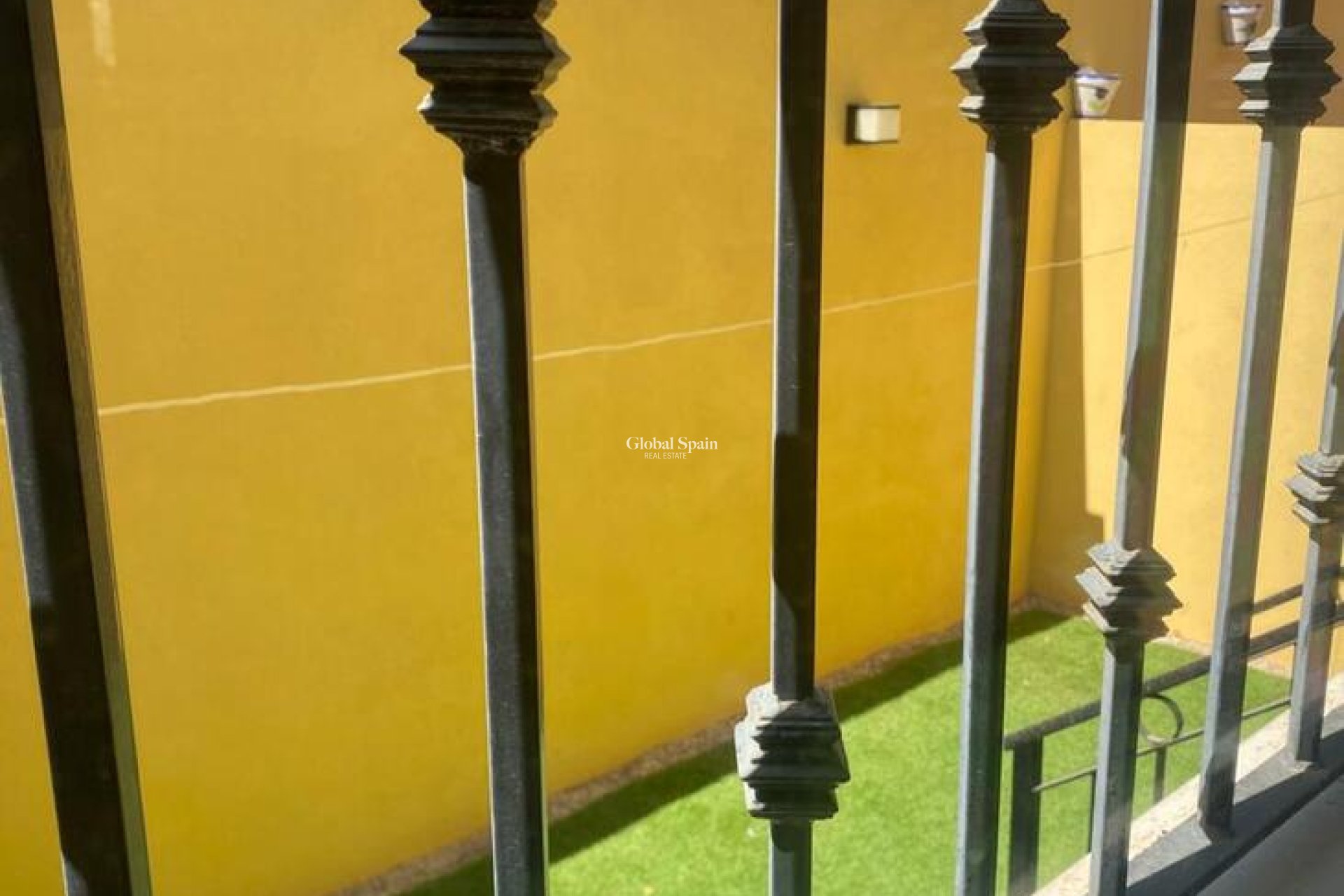 Wederverkoop - APPARTEMENT -
ALGORFA - Costa Blanca