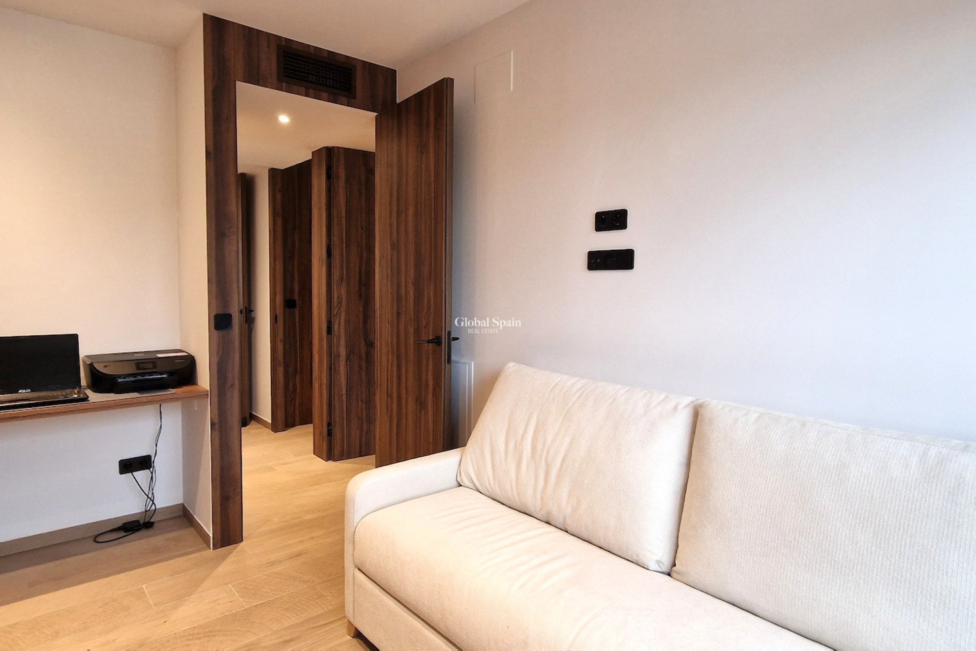 Wederverkoop - APPARTEMENT -
ALGORFA - Inland