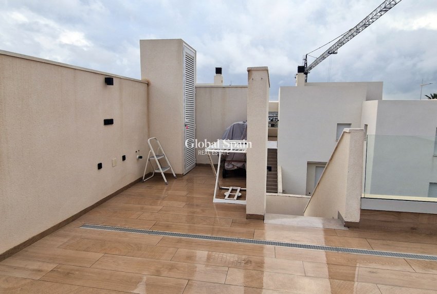 Wederverkoop - APPARTEMENT -
ALGORFA - Inland