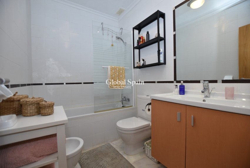 Wederverkoop - APPARTEMENT -
ALGORFA - Inland