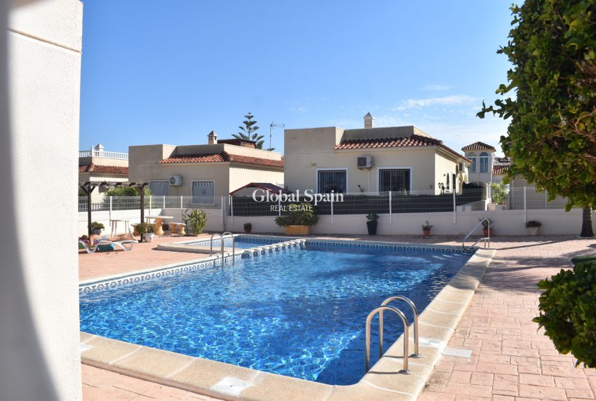 Wederverkoop - APPARTEMENT -
ALGORFA - Inland