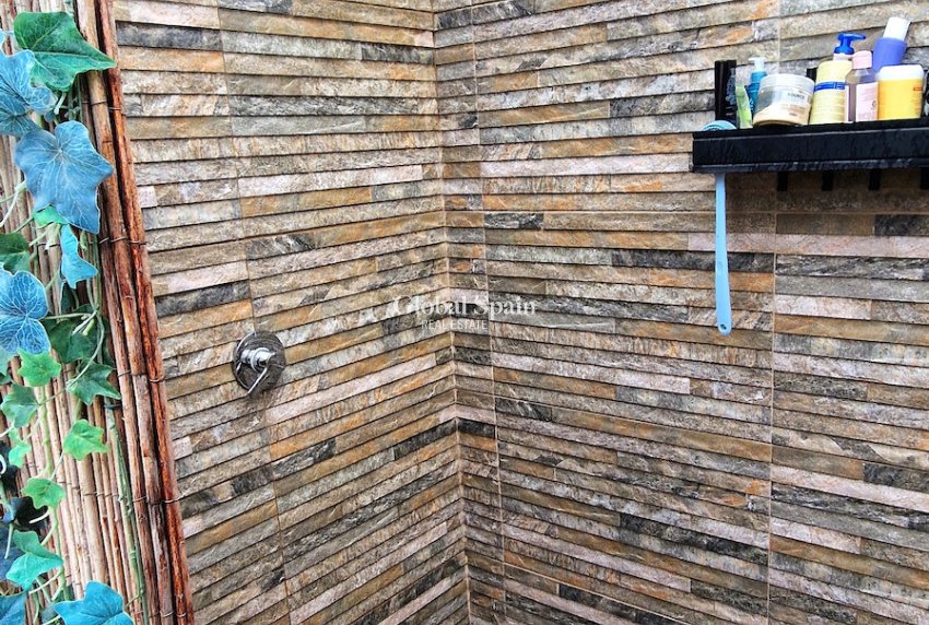 Wederverkoop - APPARTEMENT -
ALGORFA - Inland