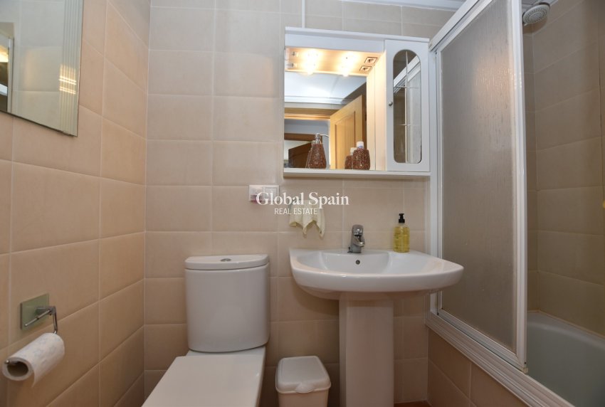 Wederverkoop - APPARTEMENT -
ALGORFA - Inland