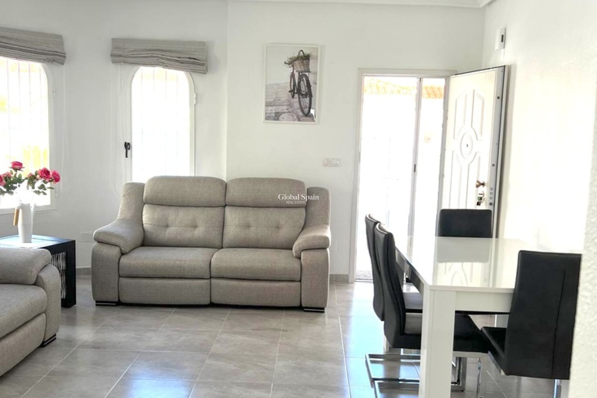 Wederverkoop - APPARTEMENT -
ALGORFA - Inland