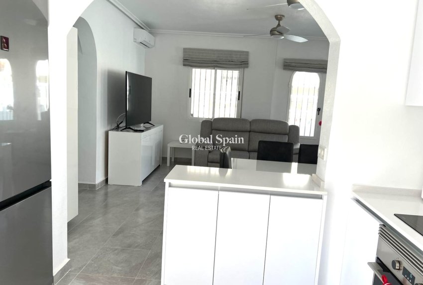 Wederverkoop - APPARTEMENT -
ALGORFA - Inland