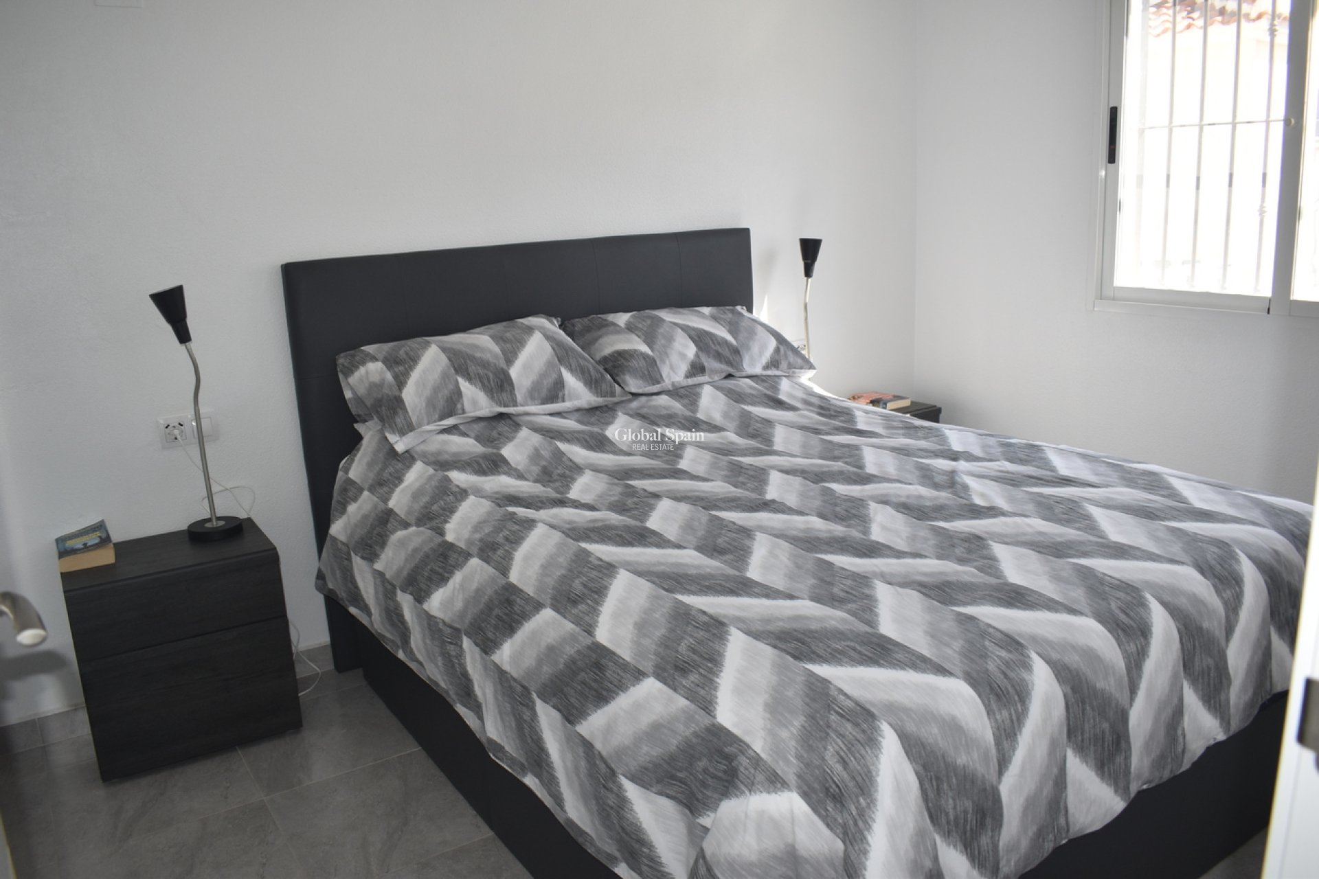 Wederverkoop - APPARTEMENT -
ALGORFA - Inland