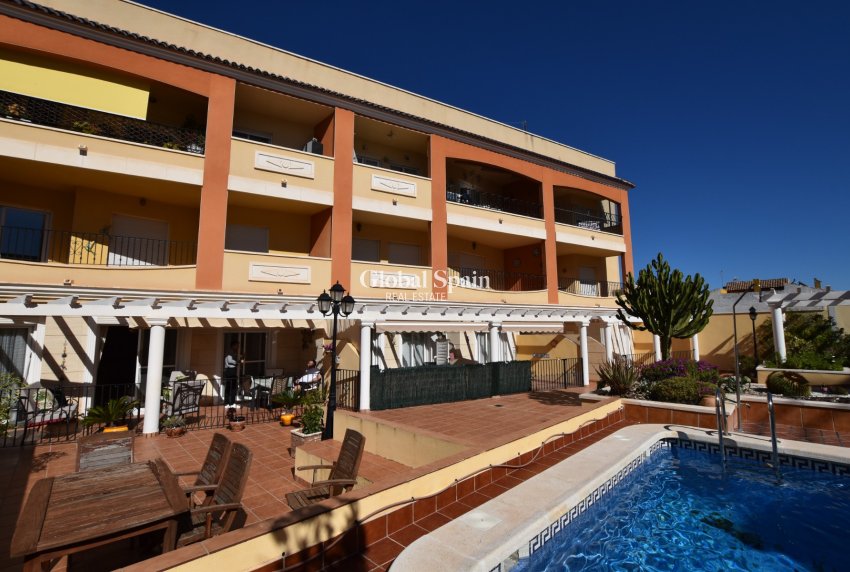 Wederverkoop - APPARTEMENT -
ALGORFA - Inland