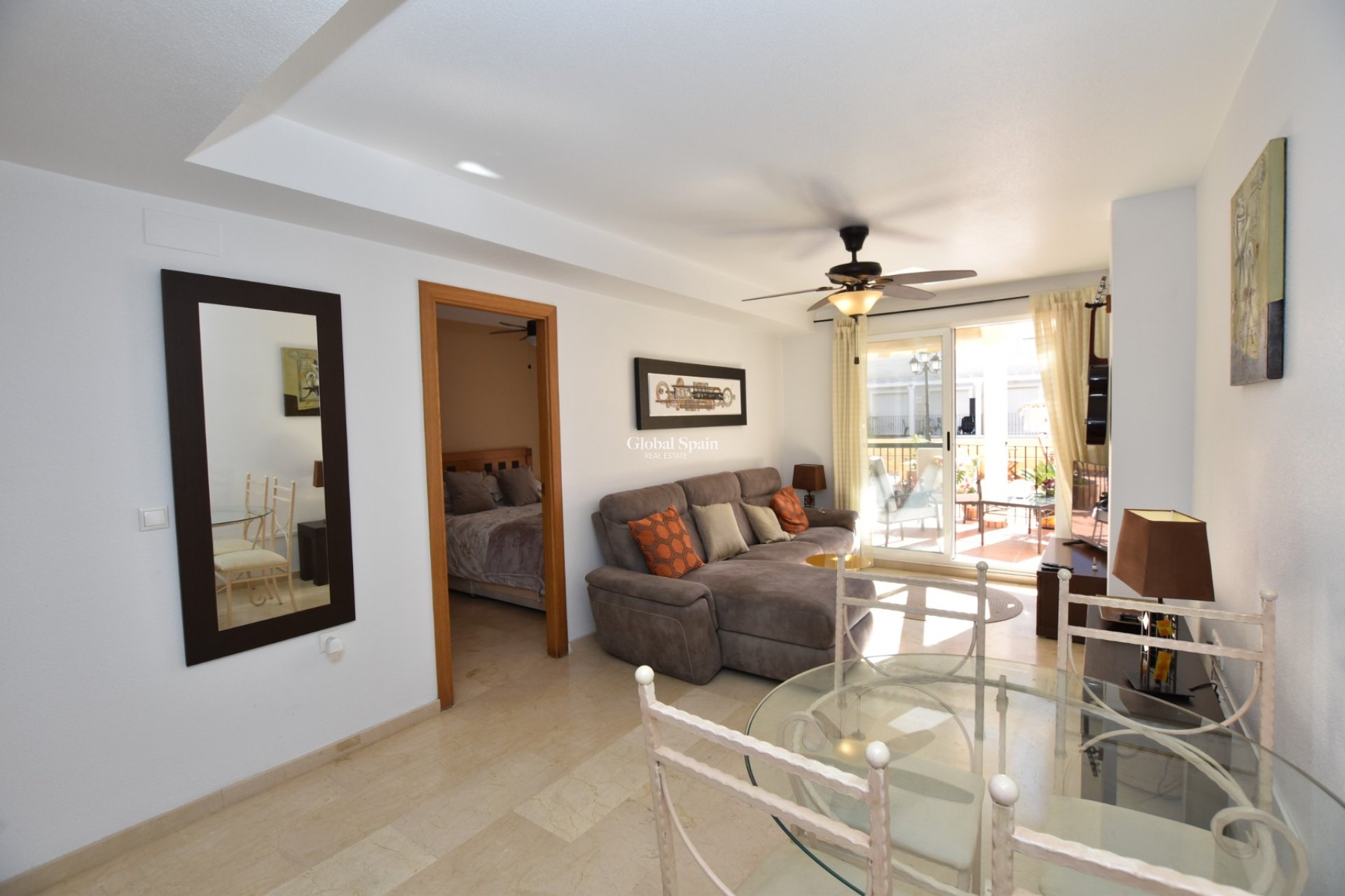 Wederverkoop - APPARTEMENT -
ALGORFA - Inland