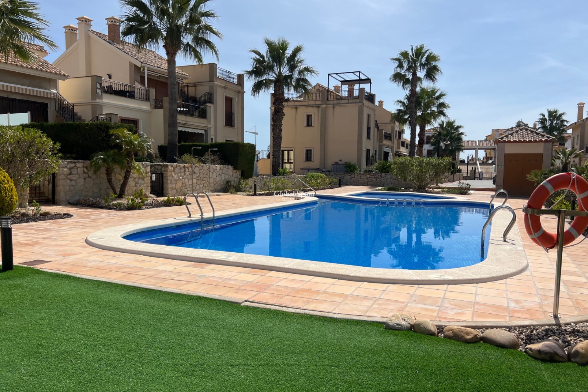 Wederverkoop - APPARTEMENT -
ALGORFA - Inland