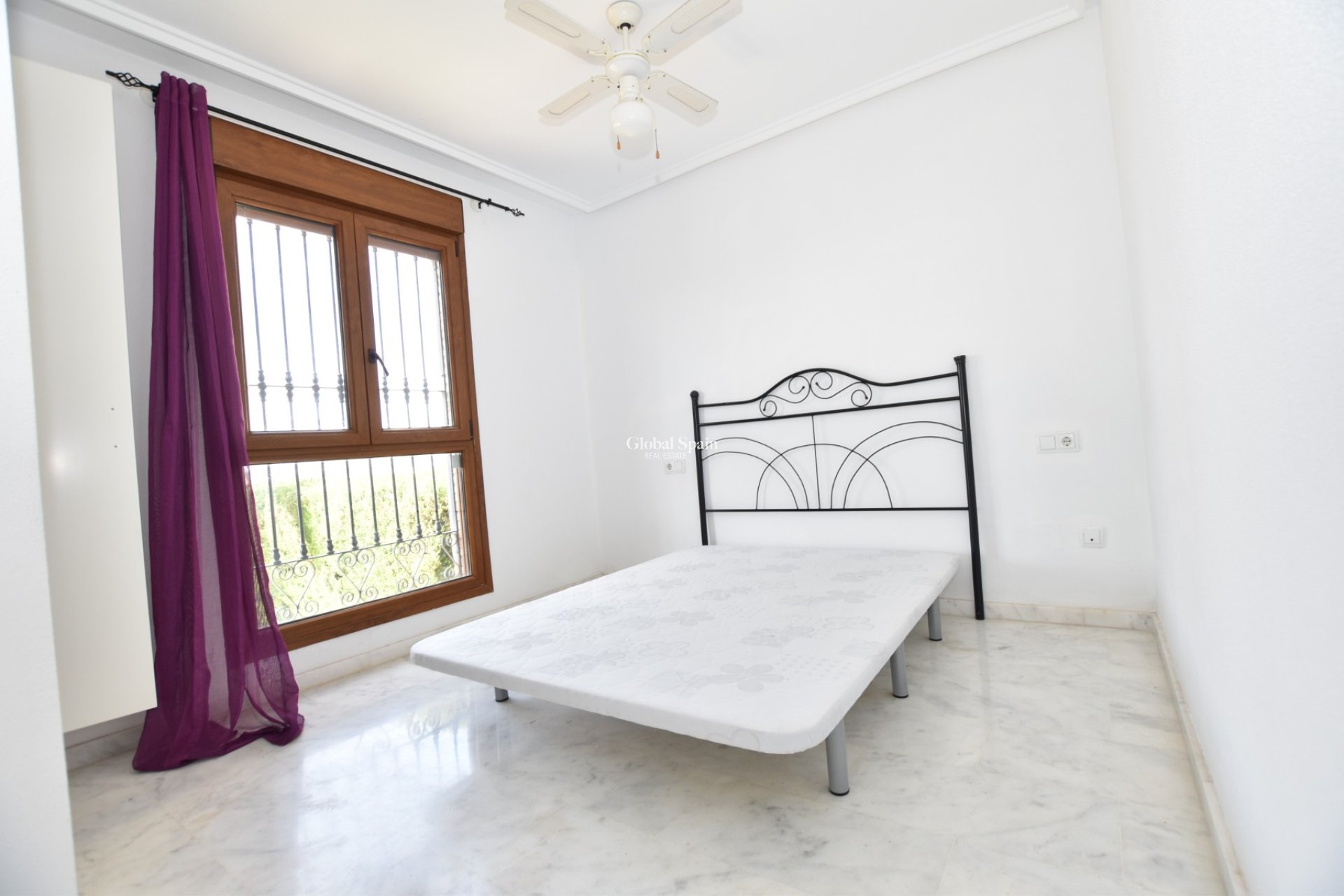 Wederverkoop - APPARTEMENT -
ALGORFA - Inland