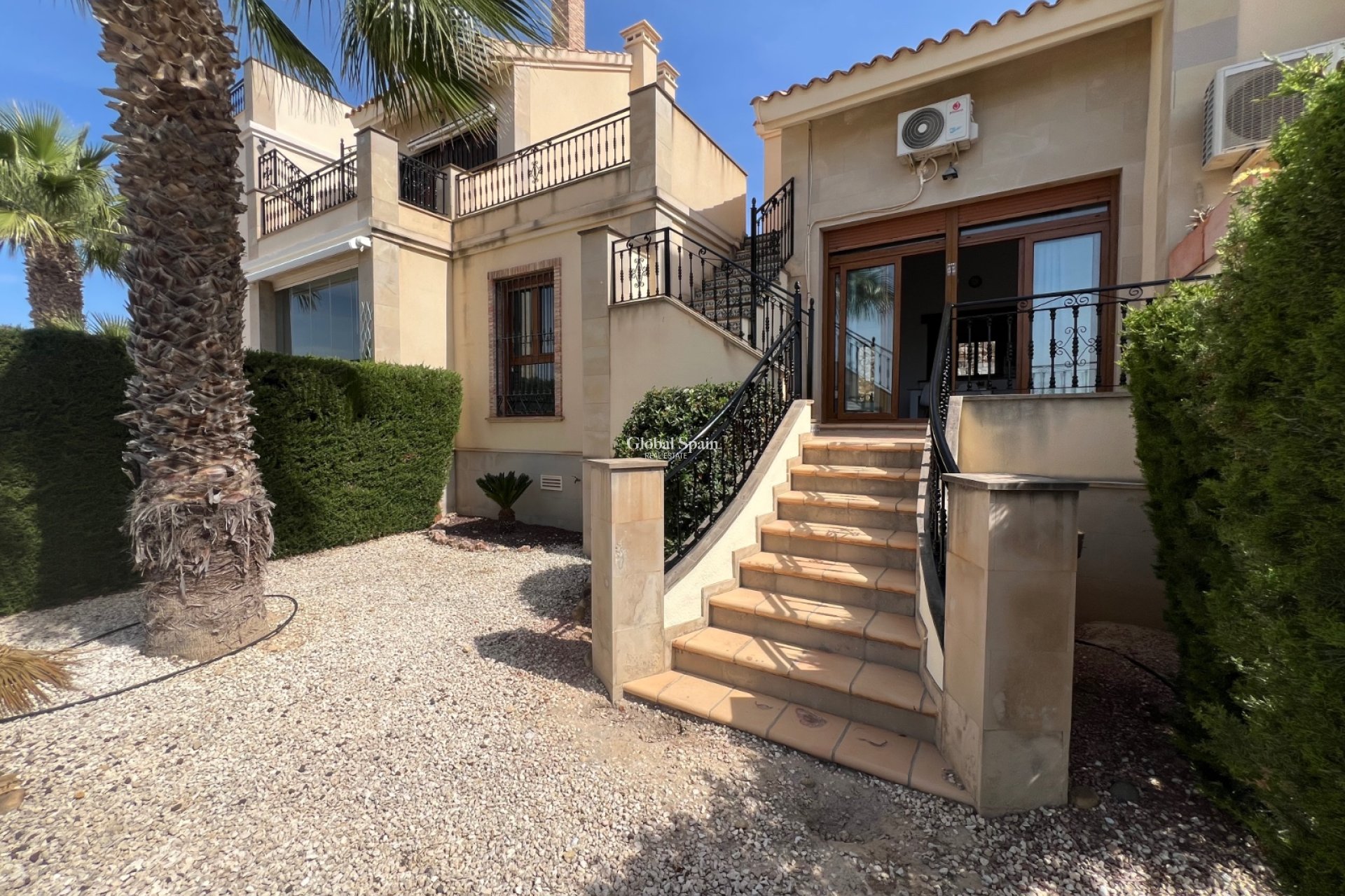 Wederverkoop - APPARTEMENT -
ALGORFA - Inland