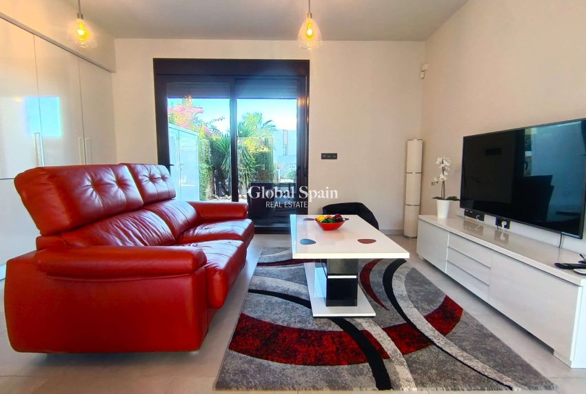 Wederverkoop - APPARTEMENT -
ALGORFA - Inland