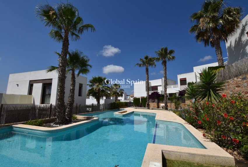 Wederverkoop - APPARTEMENT -
ALGORFA - Inland