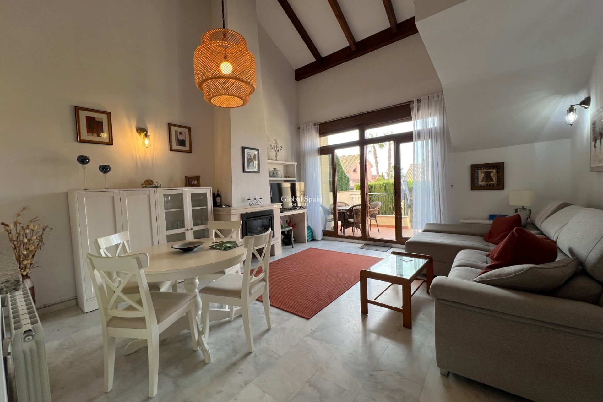 Wederverkoop - APPARTEMENT -
ALGORFA - Inland