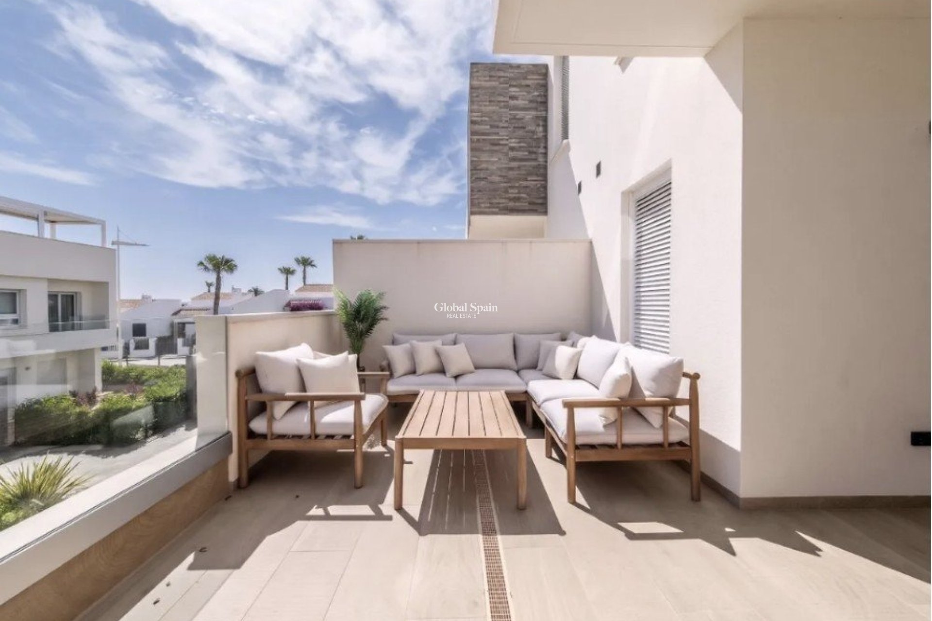 Wederverkoop - APPARTEMENT -
ALGORFA - Inland
