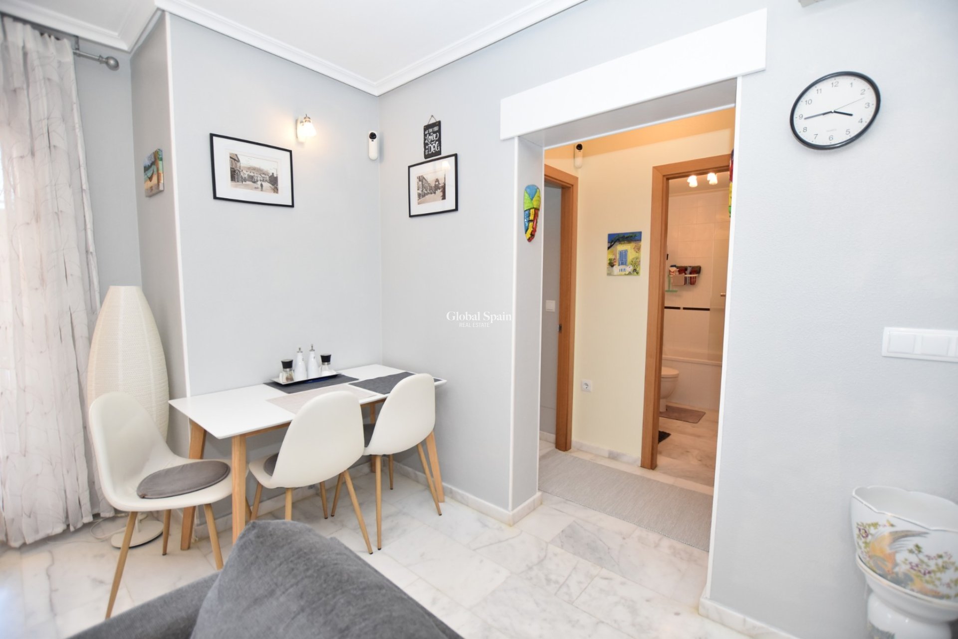 Wederverkoop - APPARTEMENT -
ALGORFA - Inland