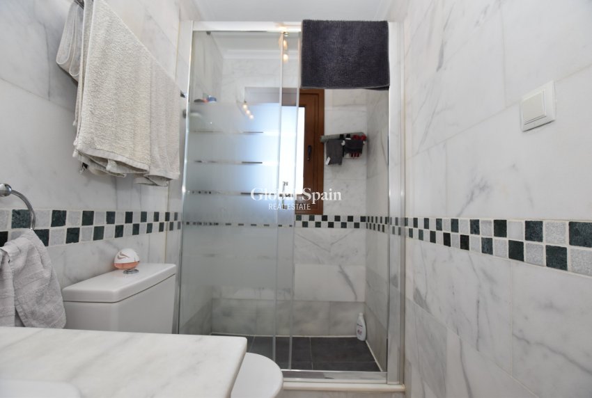 Wederverkoop - APPARTEMENT -
ALGORFA - Inland