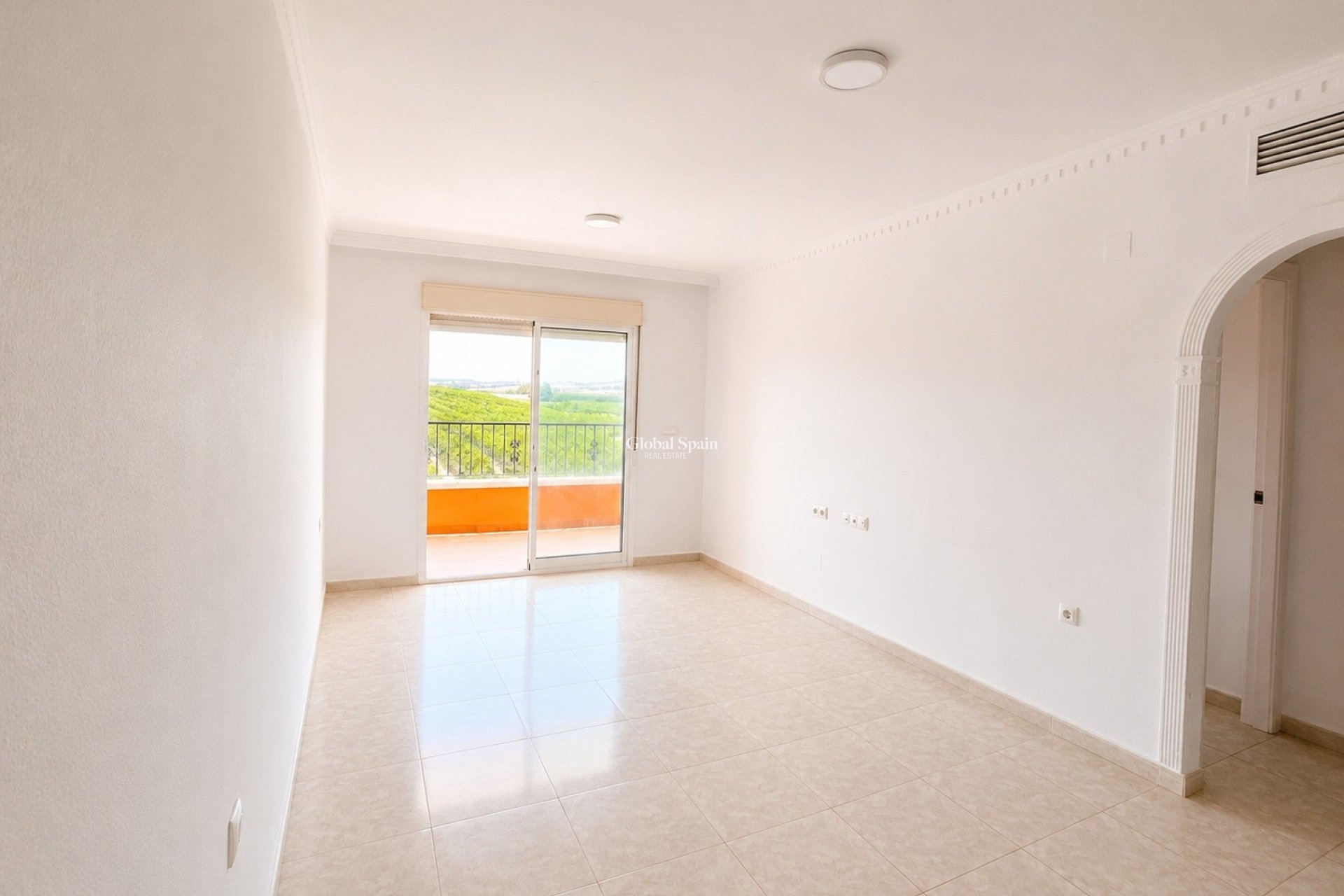 Wederverkoop - APPARTEMENT -
ALGORFA - Inland